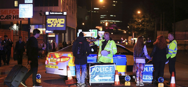 Hivatalos: öngyilkos merénylet történt Manchesterben