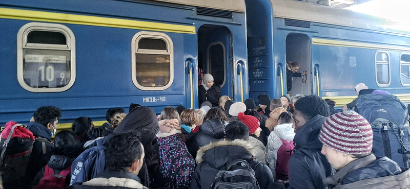 A HVG tudósítói kijutottak az oroszok által megtámadott Kijevből