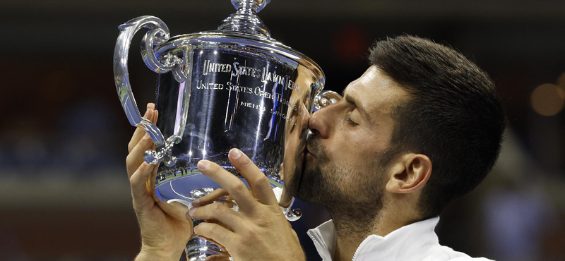 Történelmi győzelmet aratott Djokovic az US Openen