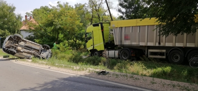 Meghalt egy motoros Békéscsabánál, lezárták a 44-es főutat