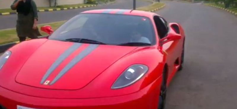 Ferrarizott a 9 éves kisfiú, eljárás indult az apja ellen – videó