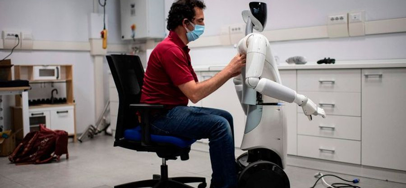 Jönnek a robotok, és a munkát nem veszik el, de a vállalati kultúrát átírják