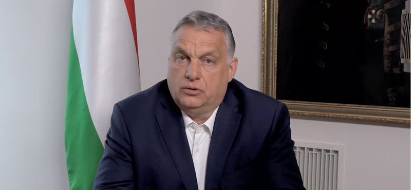 Az ellenzék szerint Orbán a szülőkre hárítja azt a felelősséget, amit neki kellene vállalnia