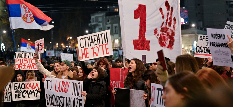 Ismét többezres kormányellenes tiltakozást tartottak Belgrádban