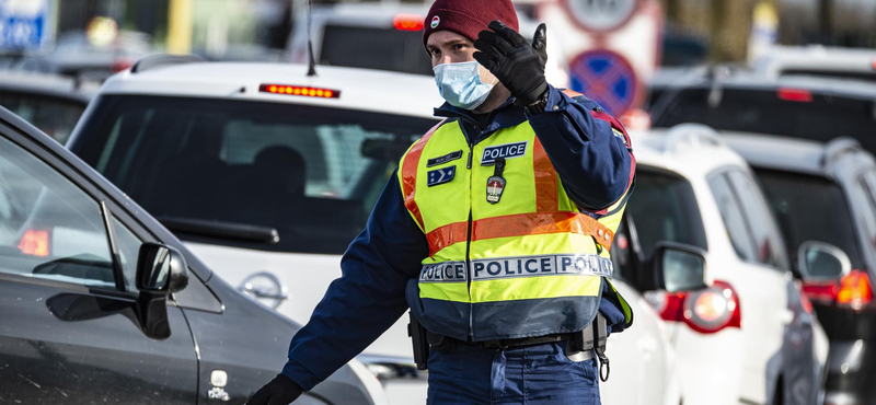 12 megyében marad a fokozott rendőri ellenőrzés