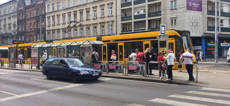 Tízmilliárd forintnál is többet költhetnek a szuperkórházhoz vezető villamosra