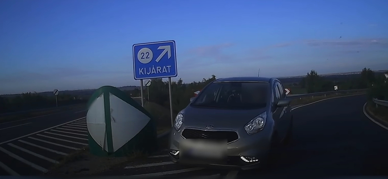 Hiába győzködték az autóst, csak felhajtott szemből az M6-osra – videó