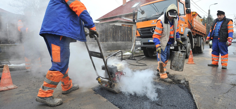 Ez van, ha két zakkant gépkezelő nem tudja abbahagyni az amőbázást