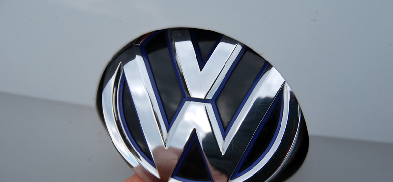 Majdnem félmillió autót hív vissza a Volkswagen biztonságiöv-hiba miatt