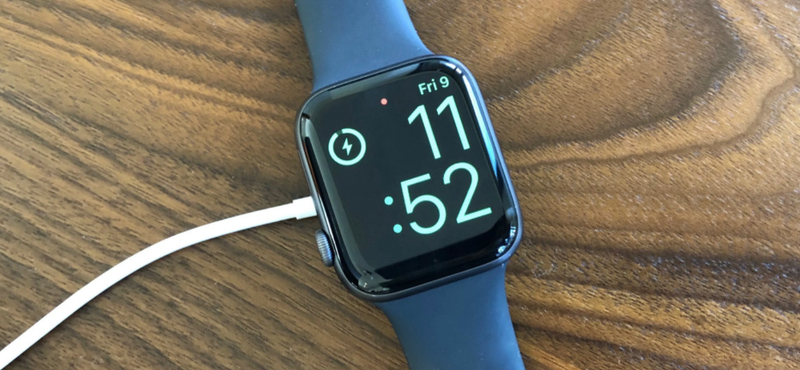 Nagyon kellemetlen meglepetést hozott az Apple Watch frissítése, oda sok töltőnek