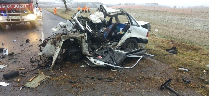 Két halálos áldozat a tragikus somogyi balesetben - megrázó képek