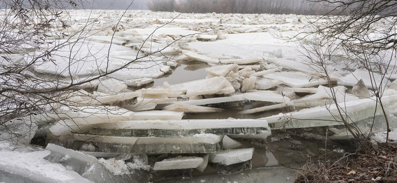 Jön a jég, a csónakokat el kellene vinni a Tisza-tótól