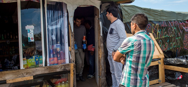 Calais – felszámolják a Dzsungel egy részét