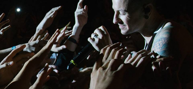 Chester Bennington utolsó fellépésén is kitett magáért