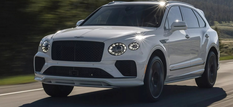 Bukta a V12-t, de erősebb V8-at kapott a Bentley legdurvább SUV-ja