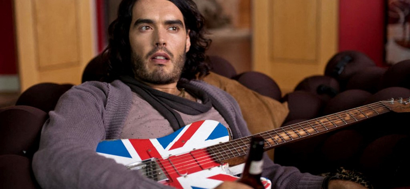 Szexuális erőszakkal és bántalmazással gyanúsítják Russell Brand brit komikust