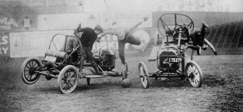 Ilyen őrült autósportot még egész biztosan nem látott