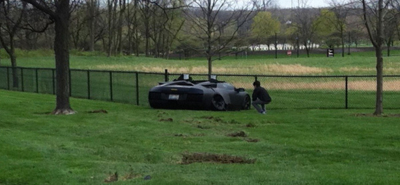 A sofőr megúszta, a Lamborghini Murcielago nem – fotók