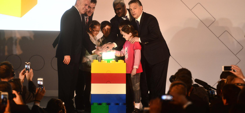 Orbán: a Lego fantáziadús életre neveli a gyerekeket