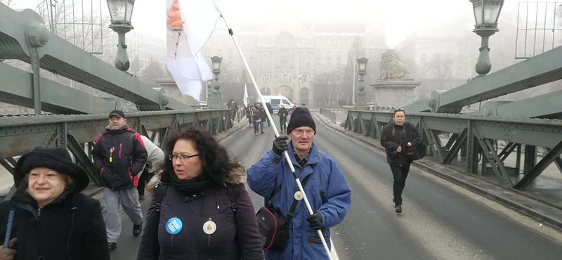 Pontosít a bíróság: nem a hídfoglalást engedélyezték, csak a rendőrség hibázott