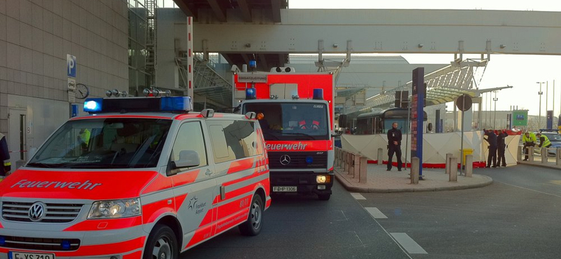 Lövöldözés a frankfurti repülőtéren - a támadó lőfegyvert használt