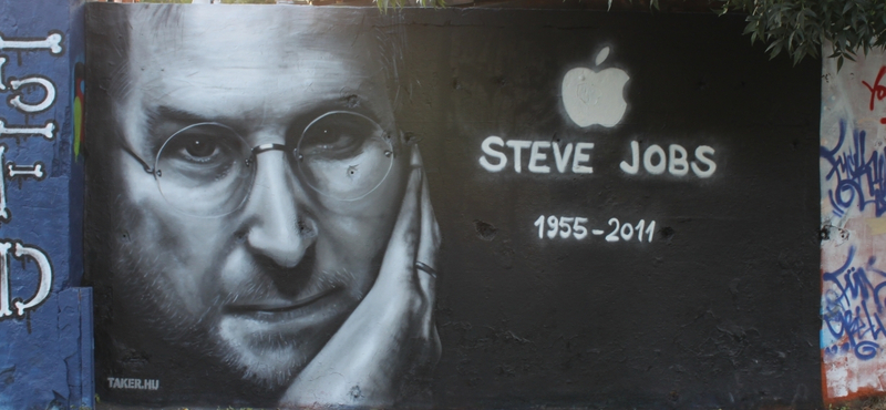 Felkerült egy Steve Jobs graffiti a Filatorigátnál