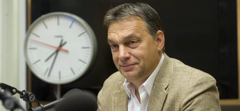 Orbán örül a tegnapi újságnak