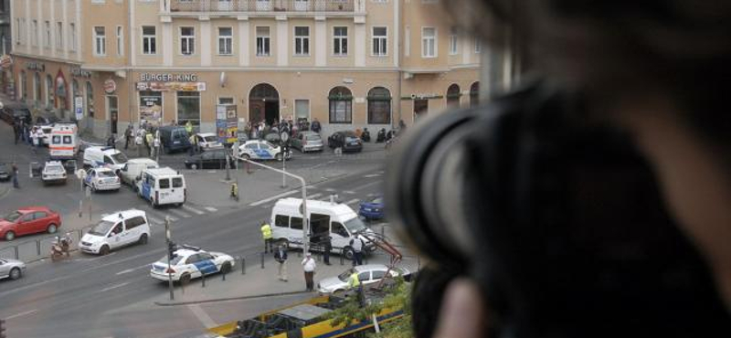 Kifigyelték a bankból távozókat, és az autójukból lopták el a pénzt