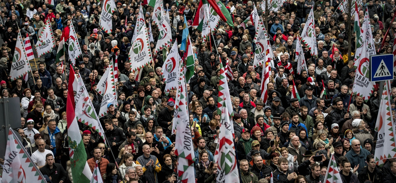 Micsoda szemfényvesztés: a néppártos Jobbik mandátumokat lopott baloldalról