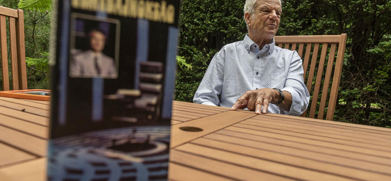 Egri János: „Ha nem 18 órában menne a propaganda, csak 12-ben, máris volna hat óra jó műsorokra”