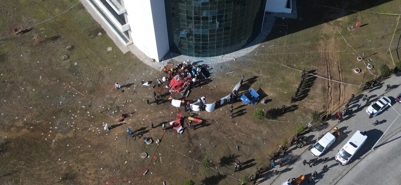 Kórháznak ütközött a mentőhelikopter Törökországban, négyen meghaltak