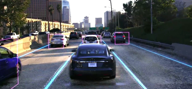 Videó: Már nem is kéri a Tesla autója, hogy néha fogjuk a kormányt