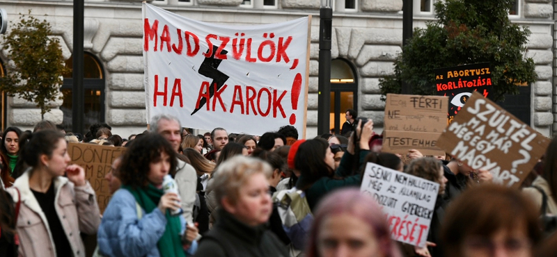 Orbán: Mereven ellenzek mindenféle abortusztörvény-módosítást