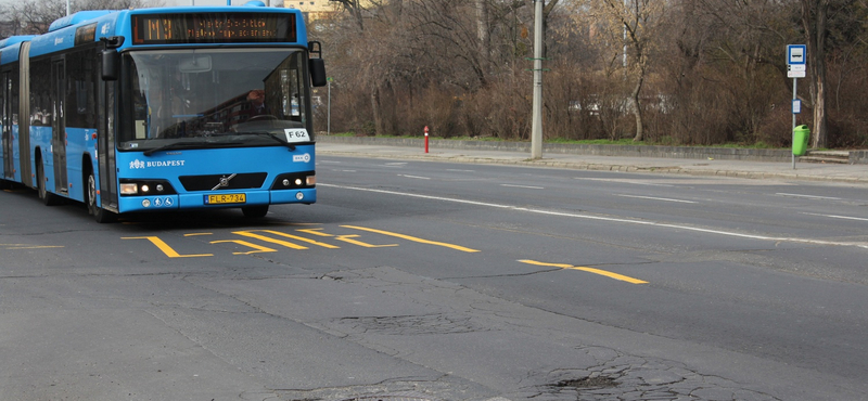 Amikor még a metrópótlót is elterelik