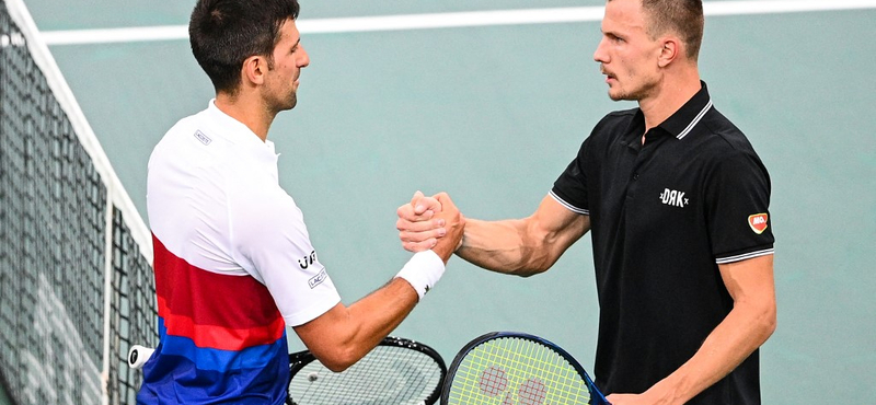 Novak Djokovic vár Fucsovics Mártonra a Garroson