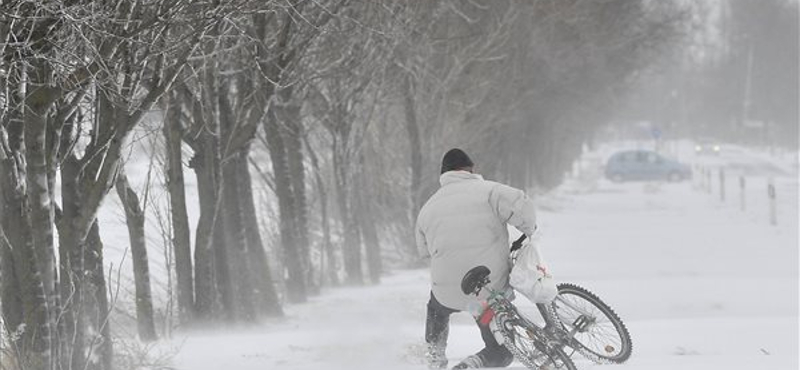 Itt a figyelmeztetés a fél országra: havazni fog