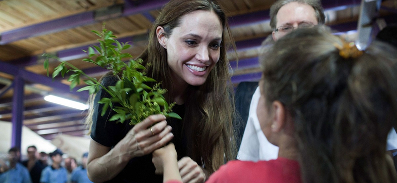 A Pitt-Jolie házaspár négyéves lánya megkapta első filmszerepét