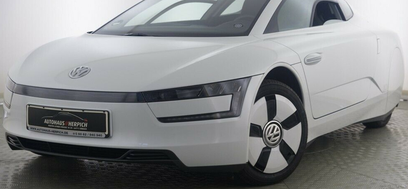 Csak 1 litert fogyaszt, de 35 millió forintot kérnek ezért a szuperritka VW-ért