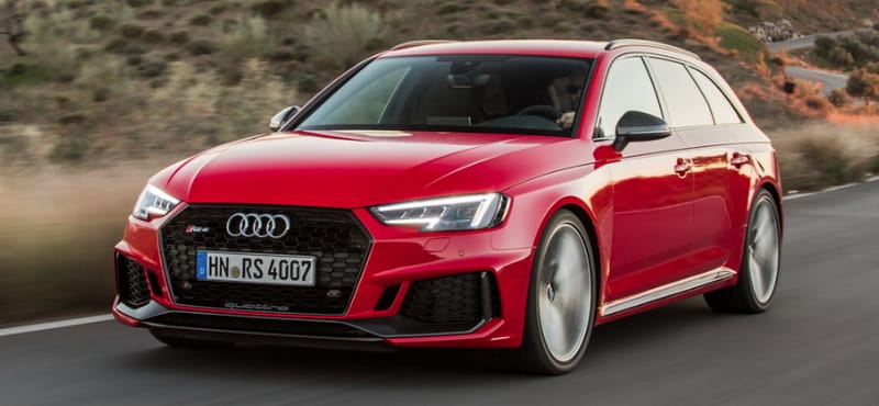 Akár 280-nal is száguldhat a család, itt kopogtat az ajtón az új kombi Audi RS4