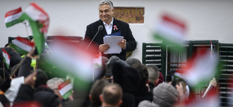 Orbán visszatér Budapestre ünnepelni: március 15-én a Nemzeti Múzeum előtt beszél 