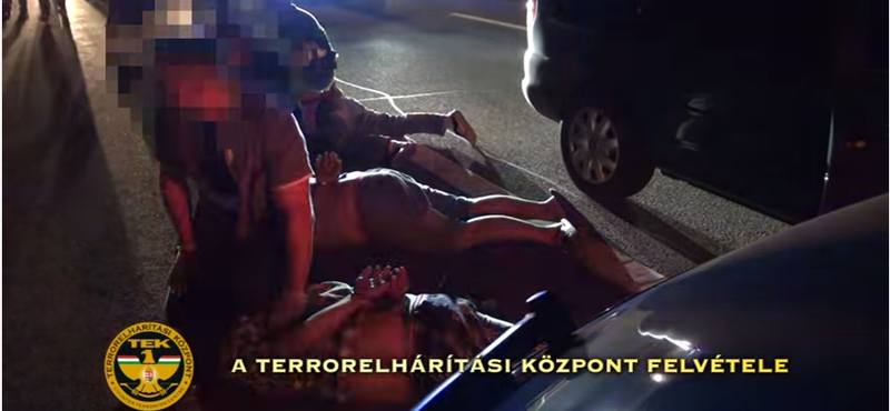 21 menekültet zsúfoltak be egy kisteherautóba az M5-ösön – videó