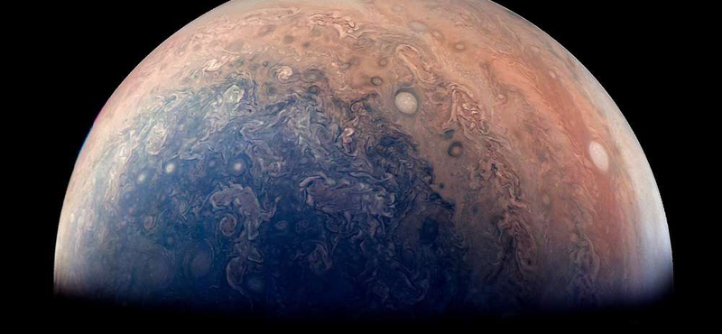 Megérte kiküldeni a Juno űrszondát, 1400 km-es (!) forgószeleket talált a Jupiteren