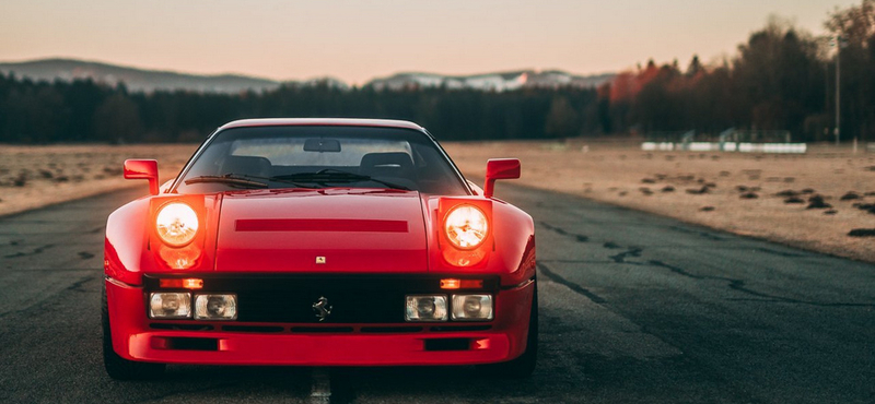 Egy darabka történelem ez az éppen új gazdára váró Ferrari 288 GTO