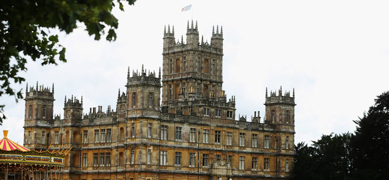 A Downton Abbey mesés kastélyában már karácsony van