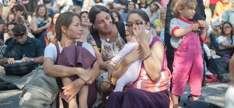 Fővárosi Bíróság: az otthon szülés nincs tiltva