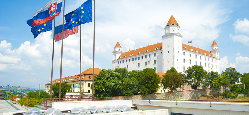 Többszáz lakásbérlő perli Szlovákiát Strasbourgban