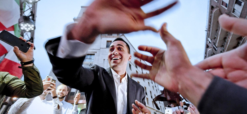 Luigi Di Maio maradt az olasz Öt Csillag Mozgalom vezetője