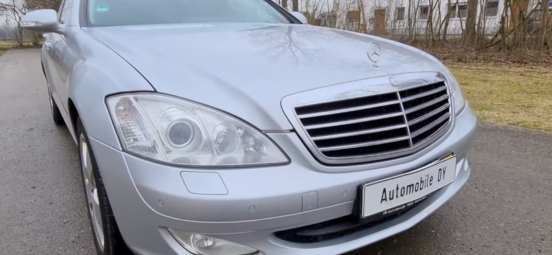 Így száguld egy régi dízel Mercedes S-osztály az Autobahnon – videó