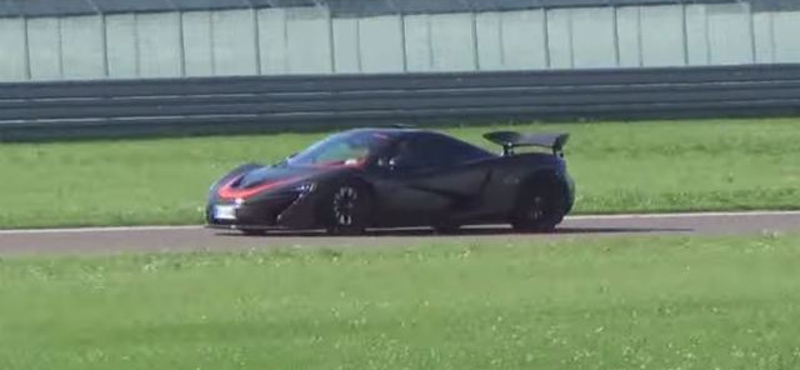 Mit keres a McLaren csúcsgépe a Ferrari saját tesztpályáján? - videó