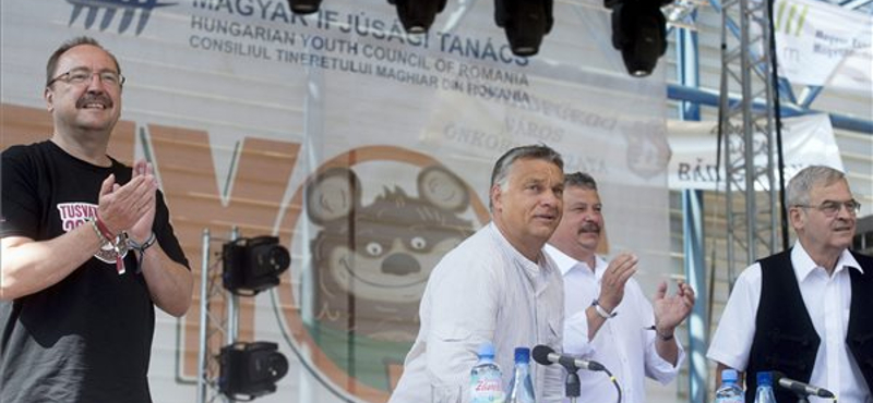 Orbán megtartotta a tavalyi outfitet